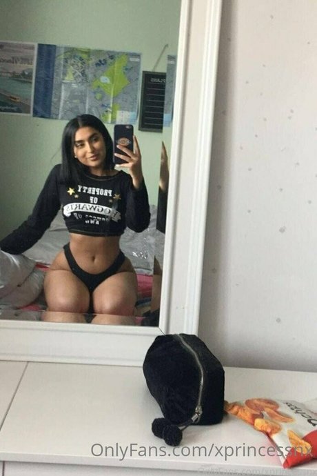 ニューハーフの乗馬オンリーファンズ ホットxxx 画像