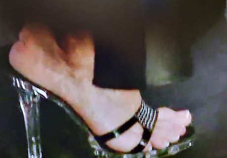 フィットネス熟女オンリーファンズ アート裸 写真