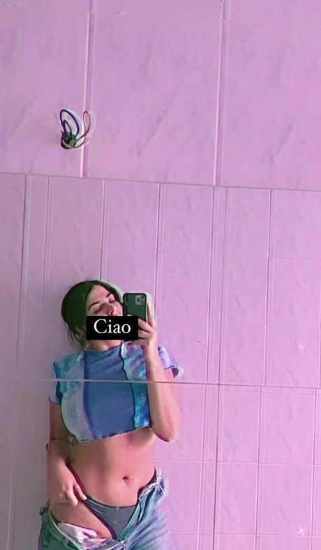 巨乳カップルオンリーファンズ 美しいポルノ 写真