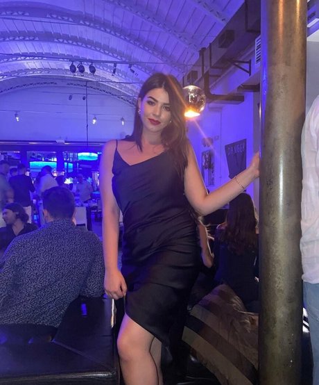 かわいいブロンドのオンリーファンズ xxx ギャラリー