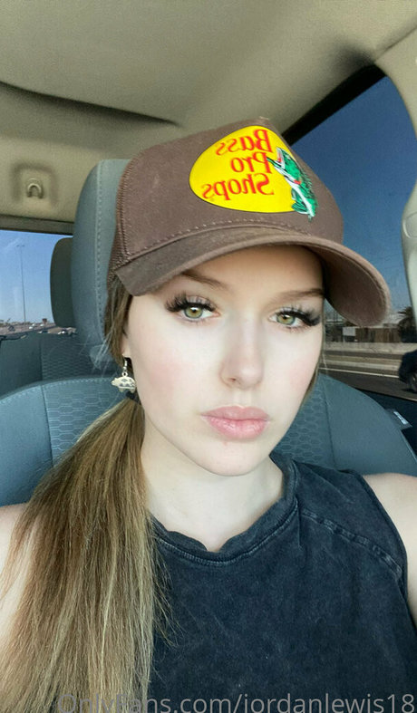 軍事オンリーファンズ ベスト 写真