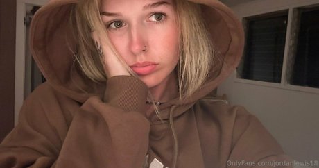 日本の熟女オンリーファンズ ホットセックス 写真