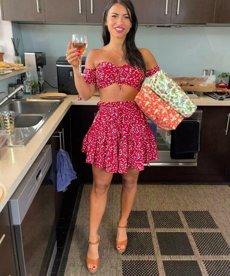 かわいいブロンドのオンリーファンズ 美しい裸 写真