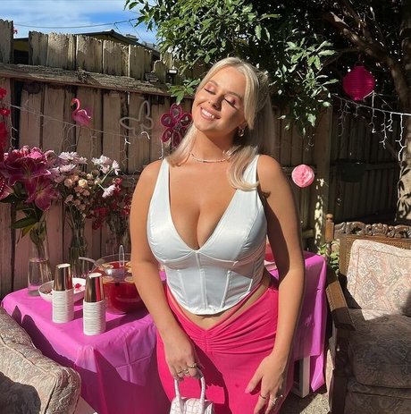 Jasmine Ramage アートポルノスター 写真