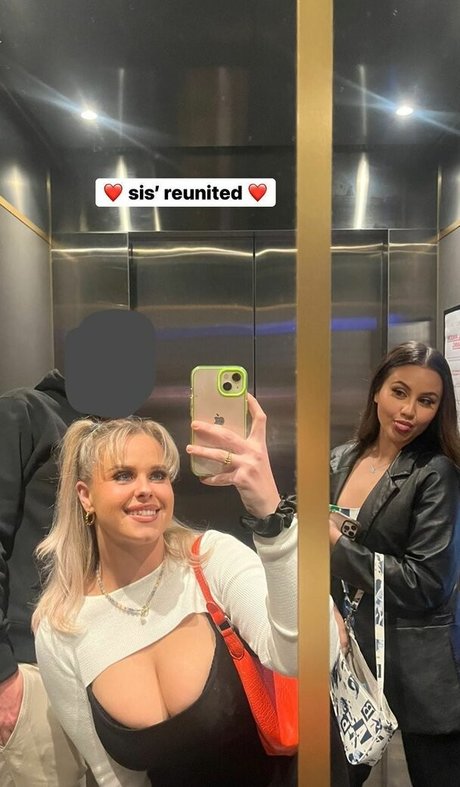 イギリスのおばあちゃんオンリーファンズ えろた 写真