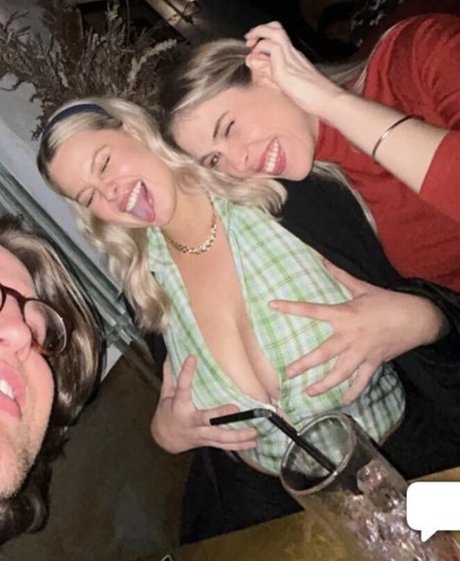 Jasmine Ramage ヌードモデル 写真