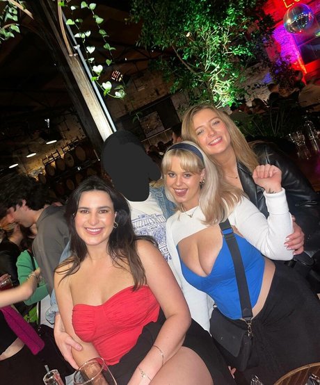 Jasmine Ramage トップモデル 写真