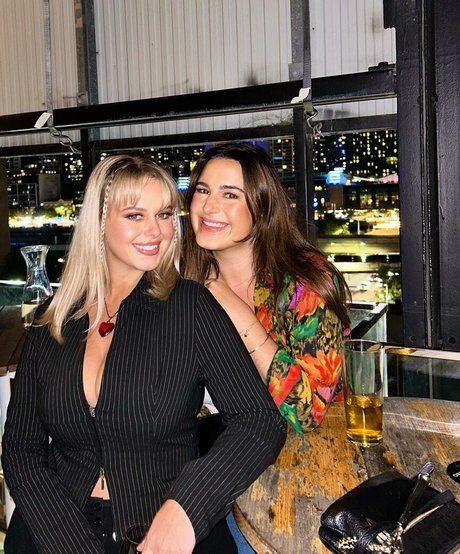 アマチュアディープスロートオンリーファンズ 無料 写真