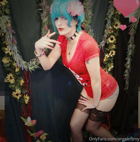 angeloftroy 高品質のポルノスター ギャラリー