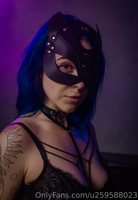 フェイスオンリーファン アダルト 写真