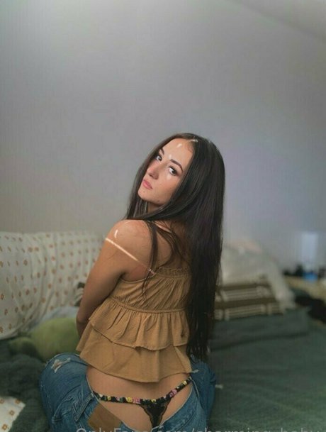 アジア人ニューハーフオンリーファンズ エロ 写真