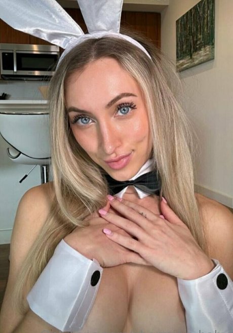 痩せたブロンドのオンリーファンズ xxx ギャラリー