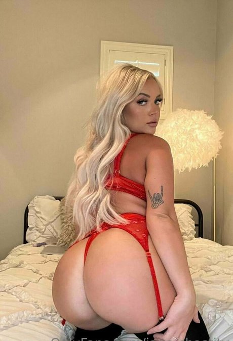 チェコのティーンズオンリーファンズ ホット 画像