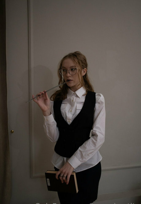 デカ尻ティーンオンリーファンズ 無料アダルト 写真