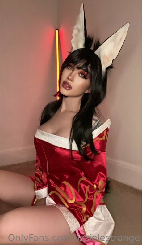 Lizzie Le Strange HDモデル 写真