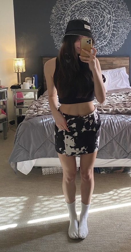 Kira Kosarin 写真集