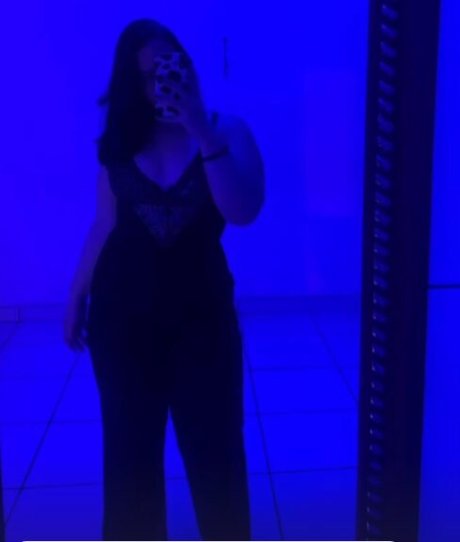 Miaumiauloira 独占ポルノスター 写真