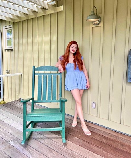 タンオンリーファン アダルト 画像