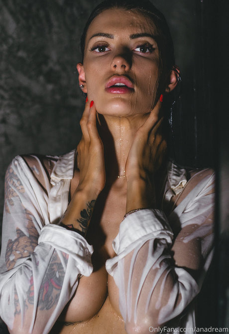 ボディビルダーヌードオンリーファンズ 美しい ギャラリー