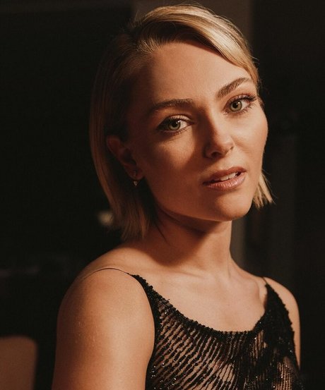 AnnaSophia Robb エロティック女優 画像