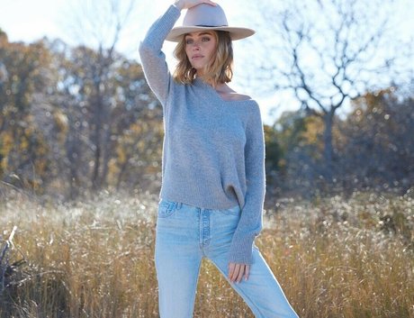 指マン 潮吹き オンリーファンズ 美しい裸 画像