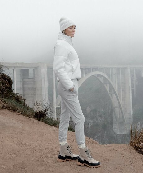 Elizabeth Turner アダルトモデル 画像