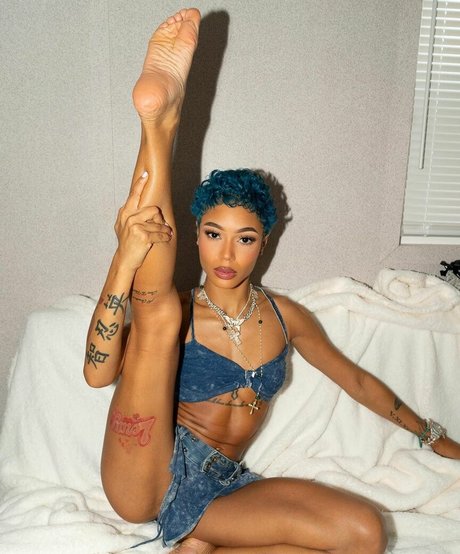 ぽっちゃりカップルオンリーファンズ 無料ポルノ 画像