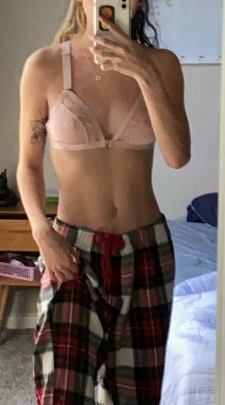 Kaylin Peters XXXモデル 写真