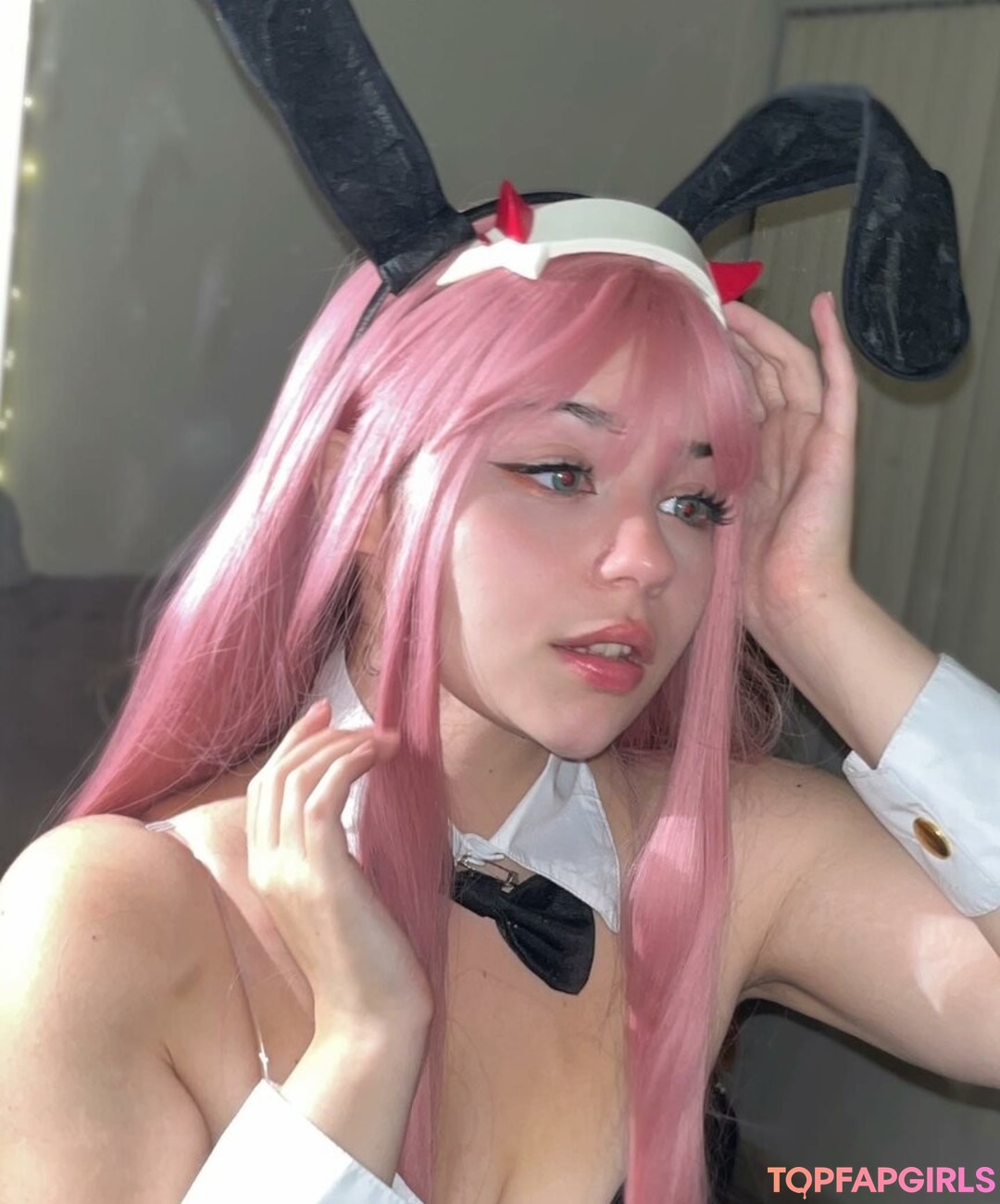 ボディビルダーヌードオンリーファンズ エロ 写真