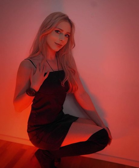 Milschbaum 独占女優 写真