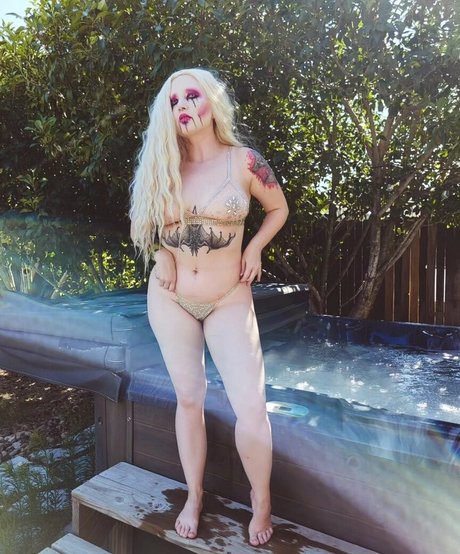 アニメガールズオンリーファン エロチック 写真