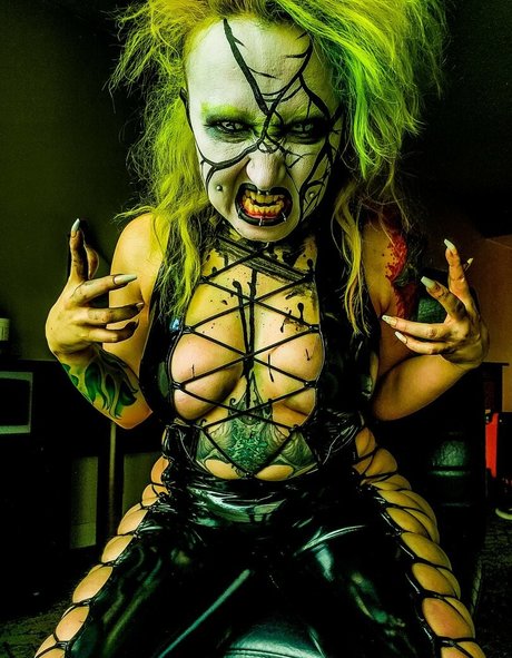 ジャークオンリーファンズ セクシー裸 ギャラリー