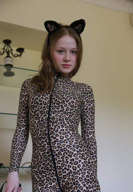 セクシーなブルネットのオンリーファンズ 美しい裸 画像