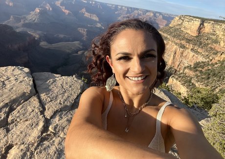 戦利品オンリーファンズ セクシーヌード アーカイブ