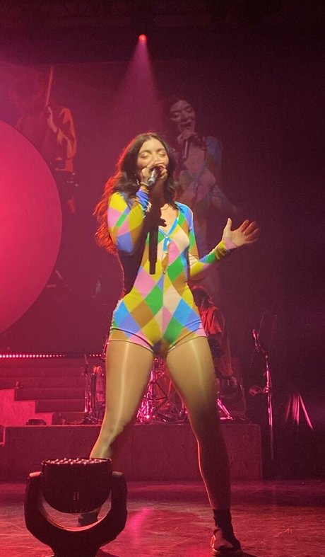 Lorde ポルノスター 美しい 写真