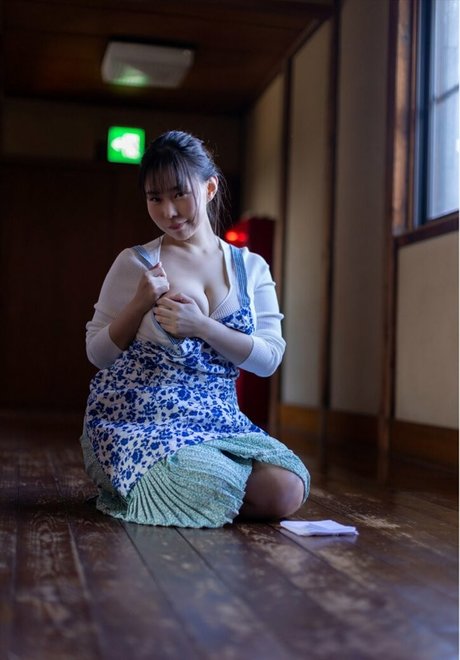 濃厚なヌードオンリーファンズ 美しい裸 画像