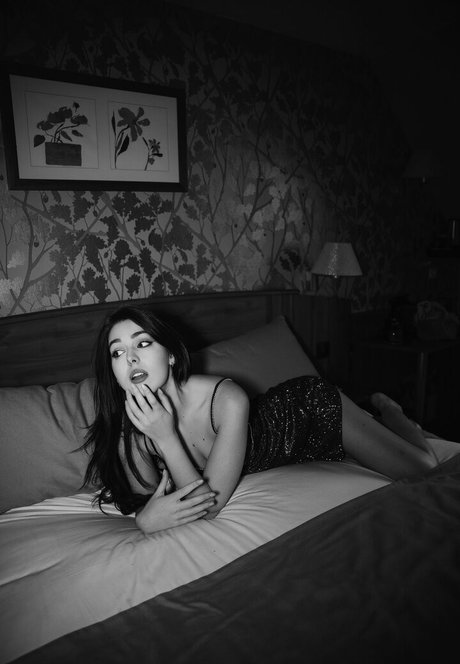 Niemesia セクシーなスター ギャラリー