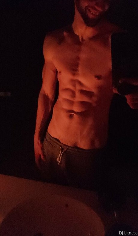 dj litness 完璧なポルノスター ギャラリー