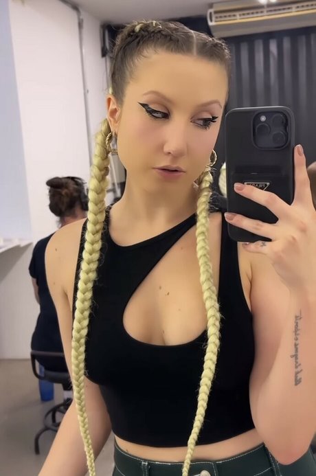 CherryGumms 美しいポルノスター アーカイブ