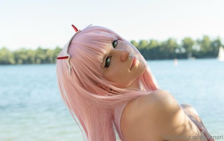 大きなプッシー唇オンリーファンズ セックス 写真