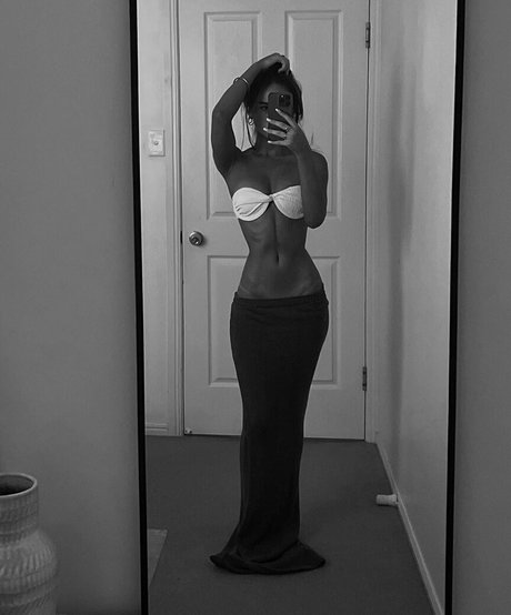 Holly Mueller セックスポルノスター 写真