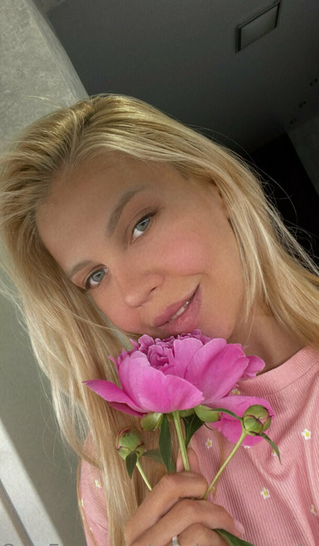 angela smith セックスポルノスター 写真