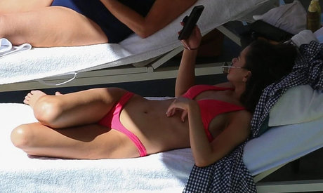 アナルxxx オンリーファンズ パーフェクト 写真