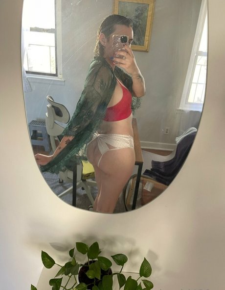 xxpissgirl420xx ポルノスター 独占 画像