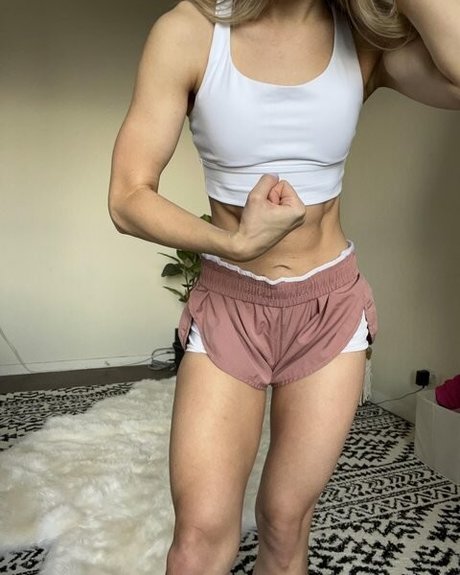 Petitenfit ヌードモデル 写真