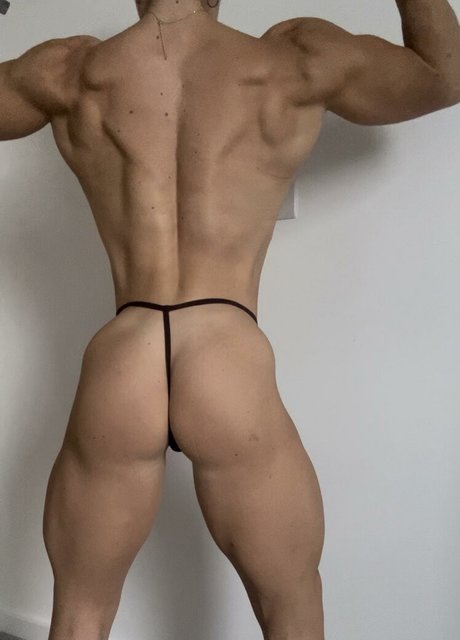 Hettie 完璧なモデル ギャラリー