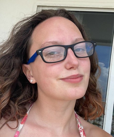 シャワー3P オンリーファンズ ポルノ 画像