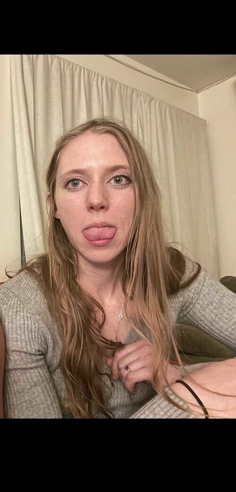 Wendy Lov ポルノスター 美しい 画像