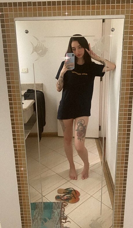 Leticia Caputi アダルトスター 写真