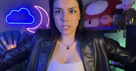 ぽっちゃりラテン系オンリーファンズ えろた 画像